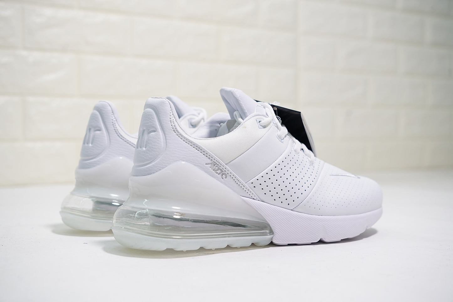 Air Max 270 Premium