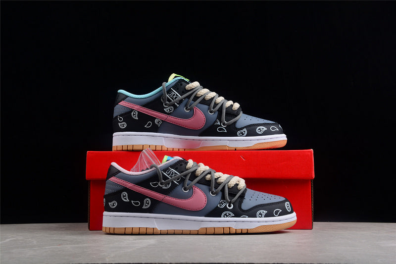 SB DUNK LOW SE