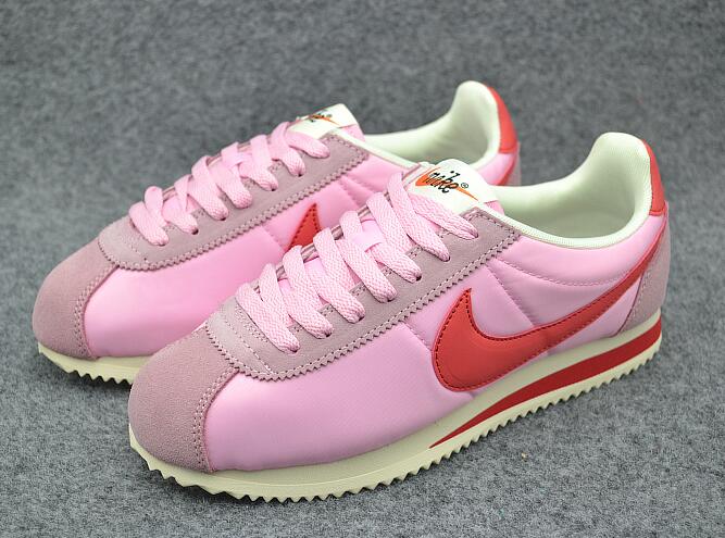 CLASSIC CORTEZ